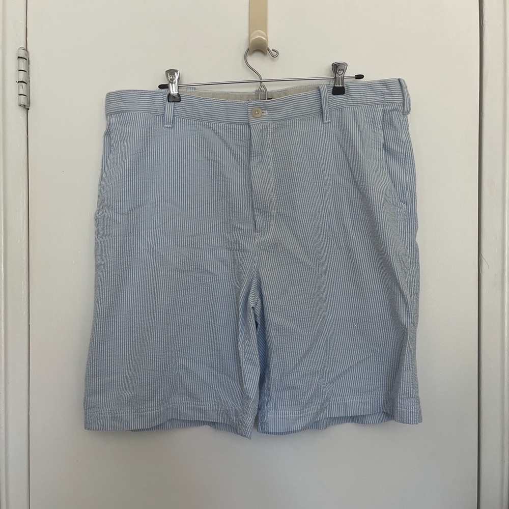 Izod Blue/White Men’s Seersucker Shorts